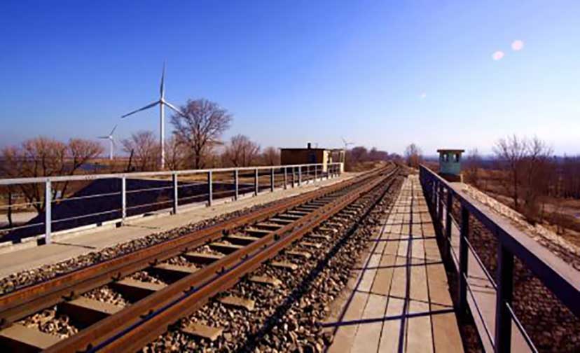 高鐵建設(shè)領(lǐng)域，加大對(duì)機(jī)制砂的需求