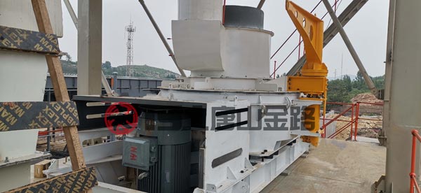 錘破、對輥破、立軸沖擊破三種制砂設備優(yōu)劣對比