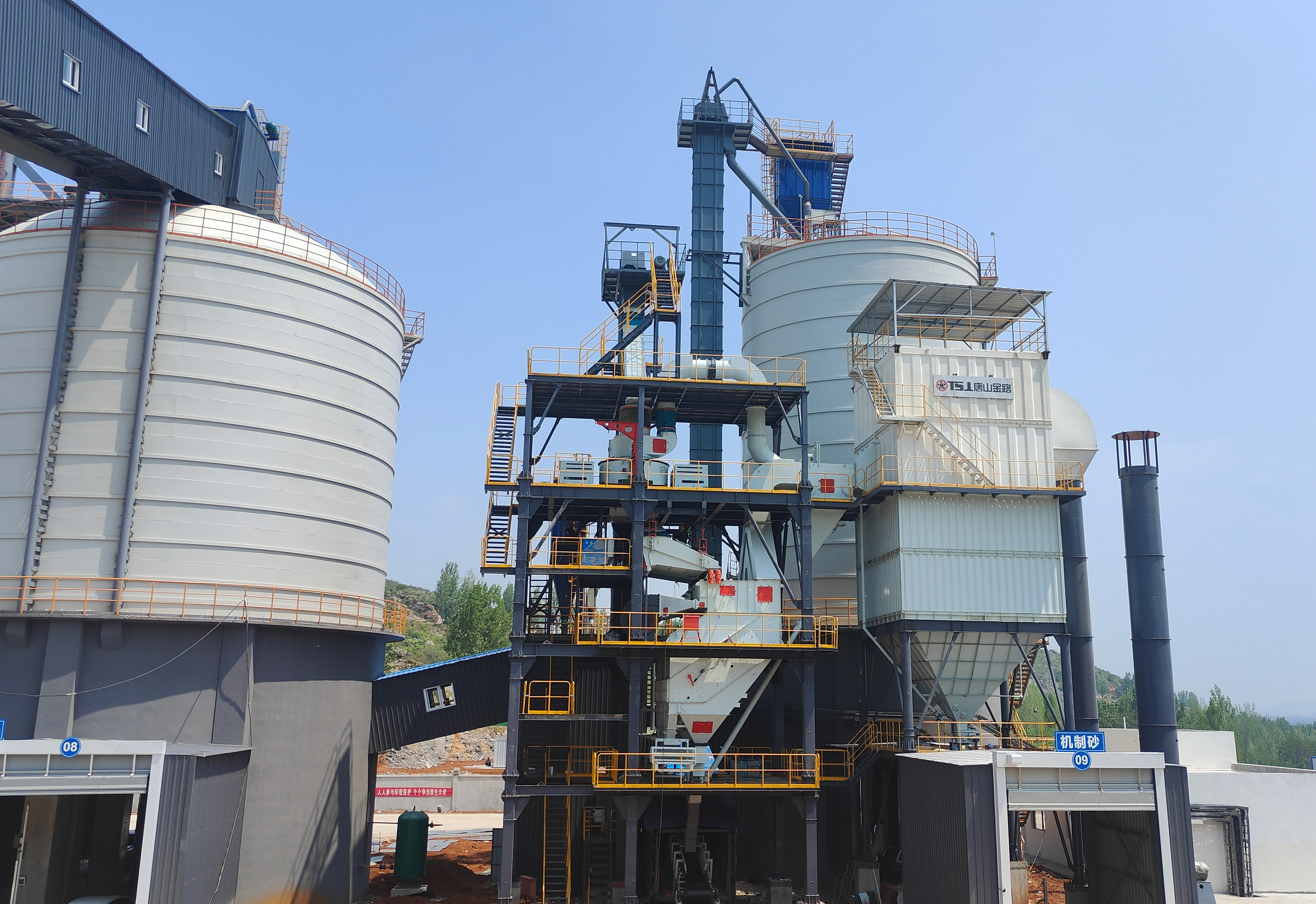 山東時(shí)產(chǎn)150噸制砂樓項(xiàng)目，一個(gè)月時(shí)間進(jìn)入投產(chǎn)模式
